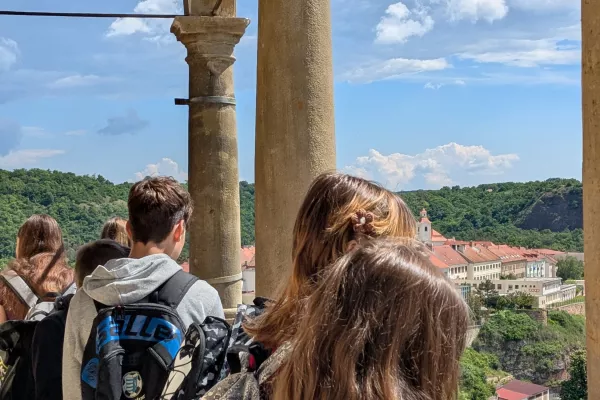 Moravský Krumlov - pohled z věže na město, 20. 5. 2026