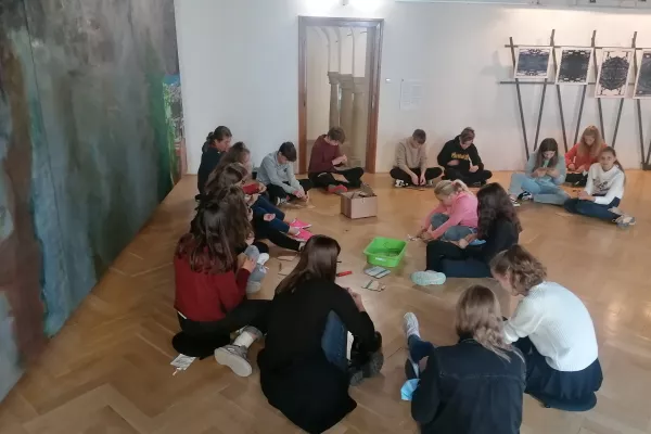 OGV 13. 10. 2021 výstava Temná noc duše, workshop