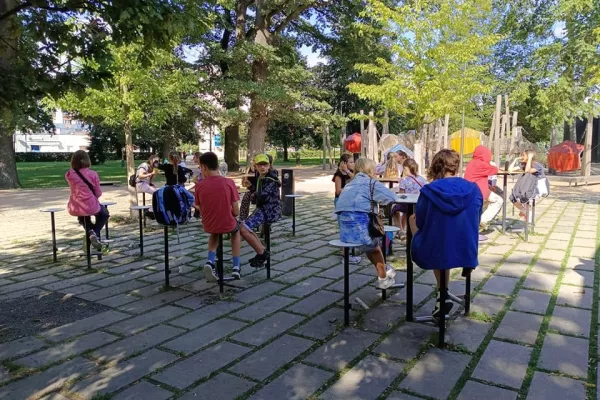 pořádná svačina před workshopem v parku Stromovka