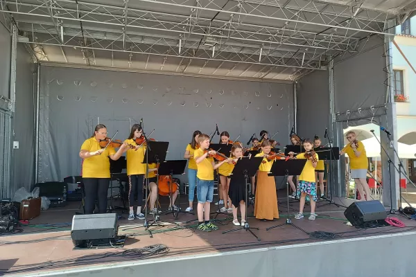 Hrajeme na akci Prezentace poskytovatelů sociálních služeb