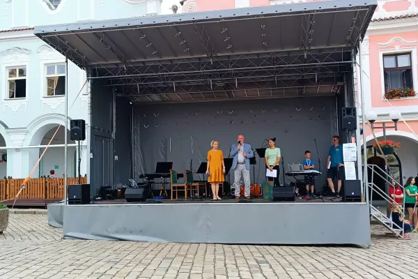 Hrajeme na akci Prezentace poskytovatelů sociálních služeb